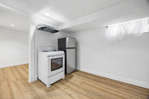 Photo 16 at 7 Sykes Avenue, Weston, Toronto