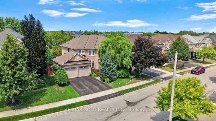 Photo 0 at 40 Maldives Crescent, Vales of Castlemore, Brampton