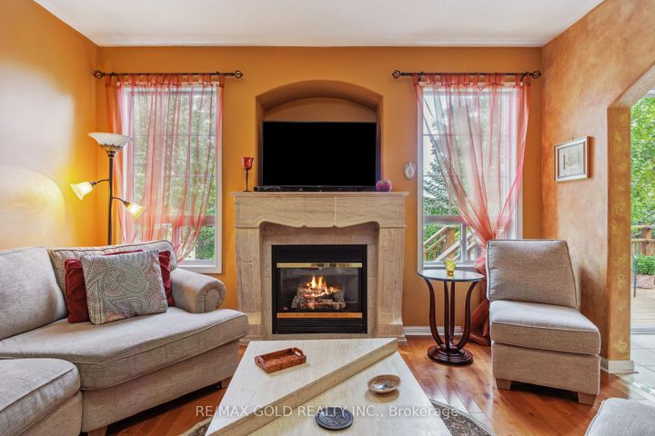 Photo 20 at 40 Maldives Crescent, Vales of Castlemore, Brampton