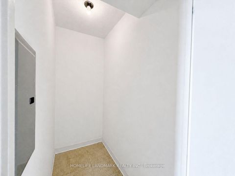 Photo 7 at 917 - 2460 Eglinton Avenue E, Eglinton East, Toronto