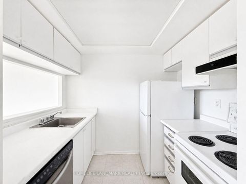 Photo 8 at 917 - 2460 Eglinton Avenue E, Eglinton East, Toronto