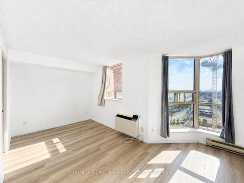 Photo 12 at 917 - 2460 Eglinton Avenue E, Eglinton East, Toronto