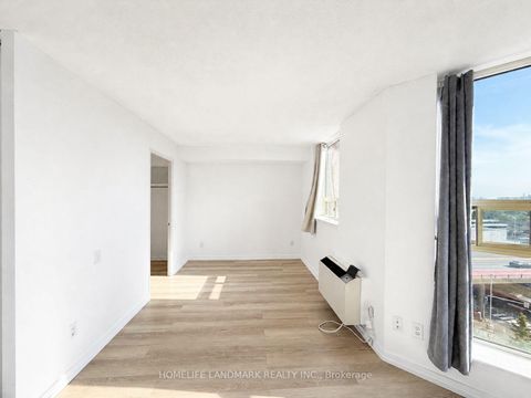Photo 13 at 917 - 2460 Eglinton Avenue E, Eglinton East, Toronto