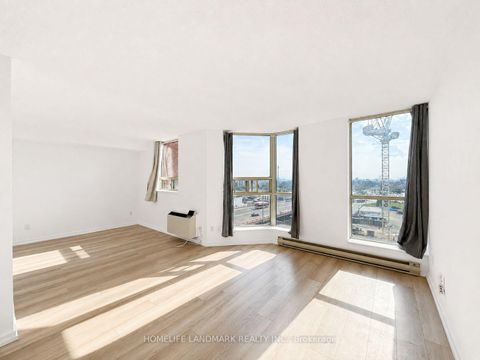 Photo 18 at 917 - 2460 Eglinton Avenue E, Eglinton East, Toronto