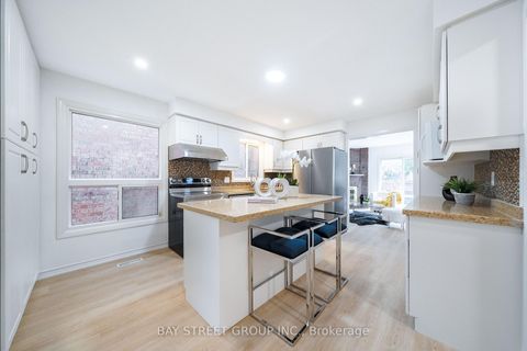 Photo 7 at 45 Thurman Road, Lakeview Estates, Vaughan