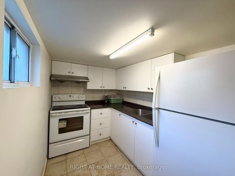 Photo 21 at 665 Ossington Avenue, Little Italy, Toronto