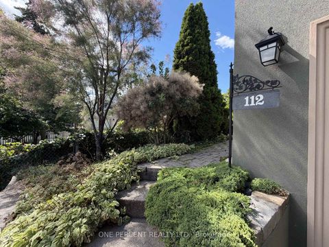 Photo 2 at 112 Yore Road, Greenbrook, Toronto