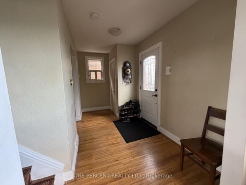 Photo 3 at 112 Yore Road, Greenbrook, Toronto