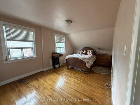 Photo 8 at 112 Yore Road, Greenbrook, Toronto