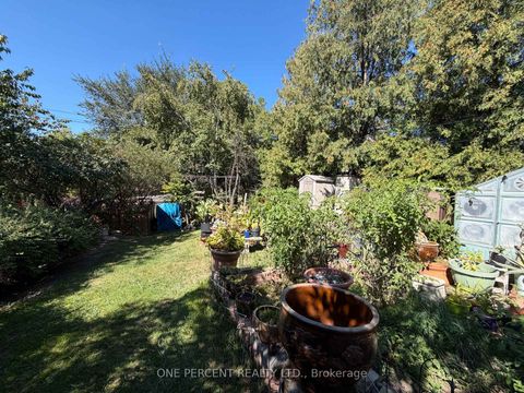 Photo 23 at 112 Yore Road, Greenbrook, Toronto