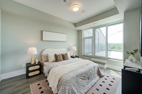 Photo 9 at 1019 - 25 Adra Grado Way, Bayview Village, Toronto