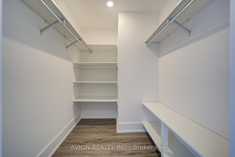 Photo 12 at 1019 - 25 Adra Grado Way, Bayview Village, Toronto