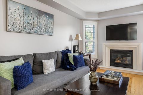 Photo 10 at 39 STOYELL Drive, Jefferson, Richmond Hill