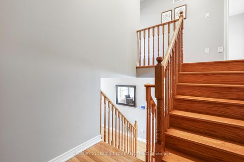 Photo 16 at 39 STOYELL Drive, Jefferson, Richmond Hill