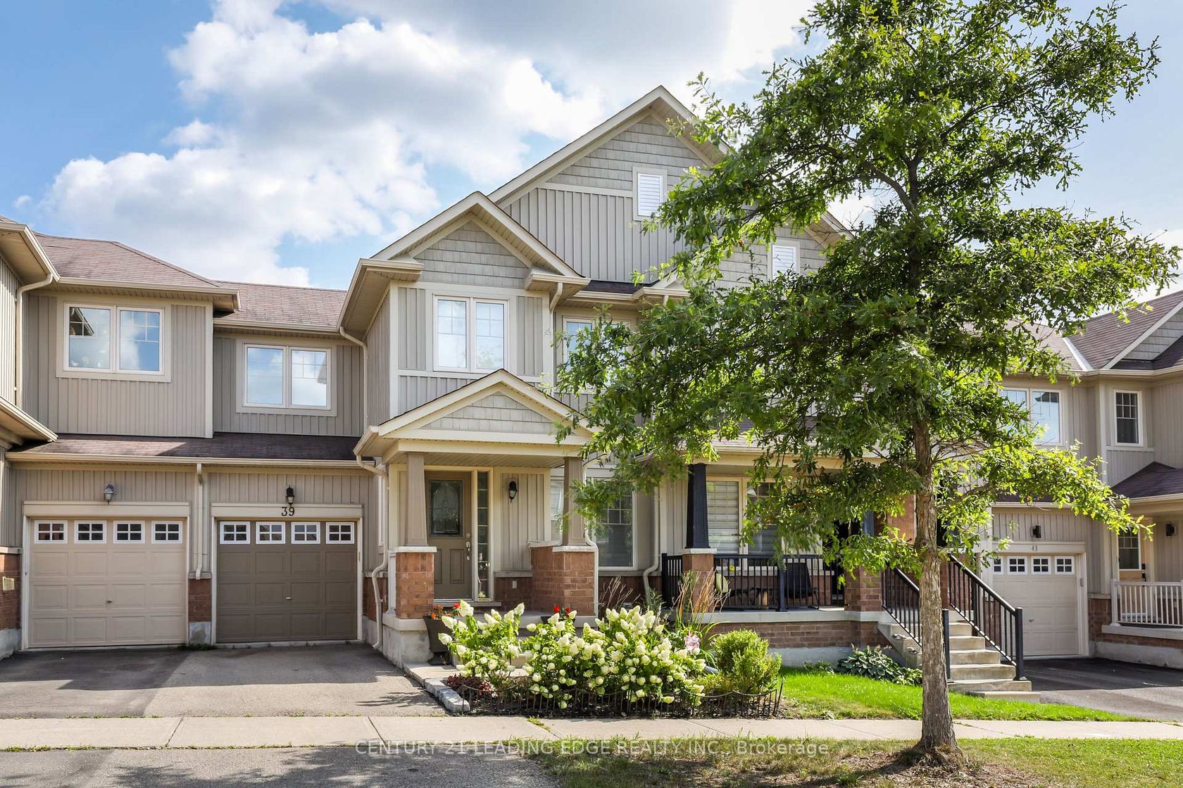 39 STOYELL Drive, Jefferson, Richmond Hill photo number 2