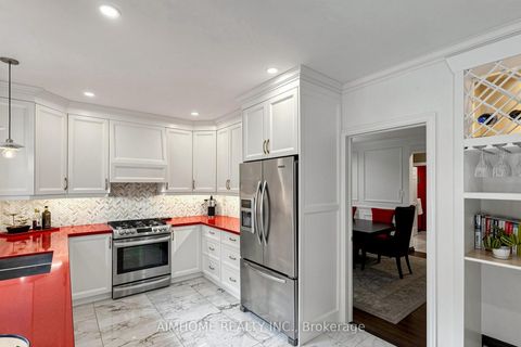Photo 7 at 93 Clarinda Drive, Bayview Village, Toronto