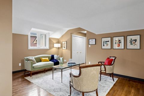 Photo 14 at 93 Clarinda Drive, Bayview Village, Toronto