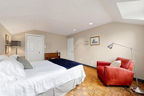 Photo 20 at 93 Clarinda Drive, Bayview Village, Toronto