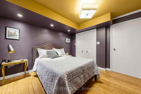 Photo 25 at 93 Clarinda Drive, Bayview Village, Toronto
