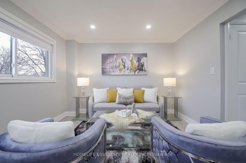Photo 10 at 4 - 50 Silverbell Grove, Malvern, Toronto