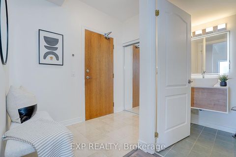 Photo 2 at 1404 - 60 Disera Drive, Beverley Glen, Vaughan