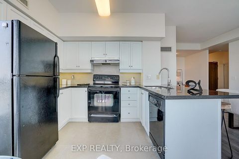 Photo 14 at 1404 - 60 Disera Drive, Beverley Glen, Vaughan