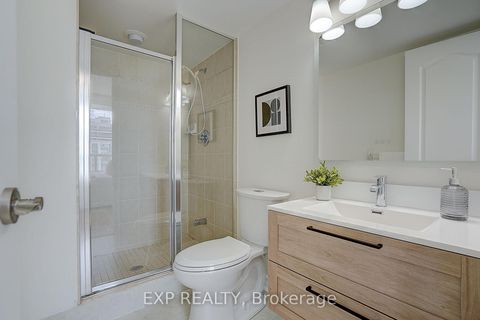 Photo 19 at 1404 - 60 Disera Drive, Beverley Glen, Vaughan