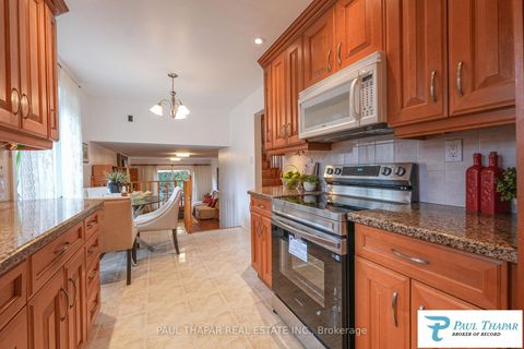 Photo 5 at 60 Seneca Hill Drive, Don Valley Village, Toronto