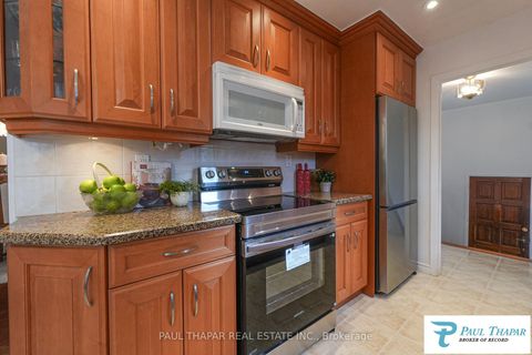 Photo 6 at 60 Seneca Hill Drive, Don Valley Village, Toronto
