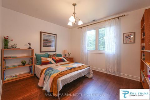 Photo 16 at 60 Seneca Hill Drive, Don Valley Village, Toronto