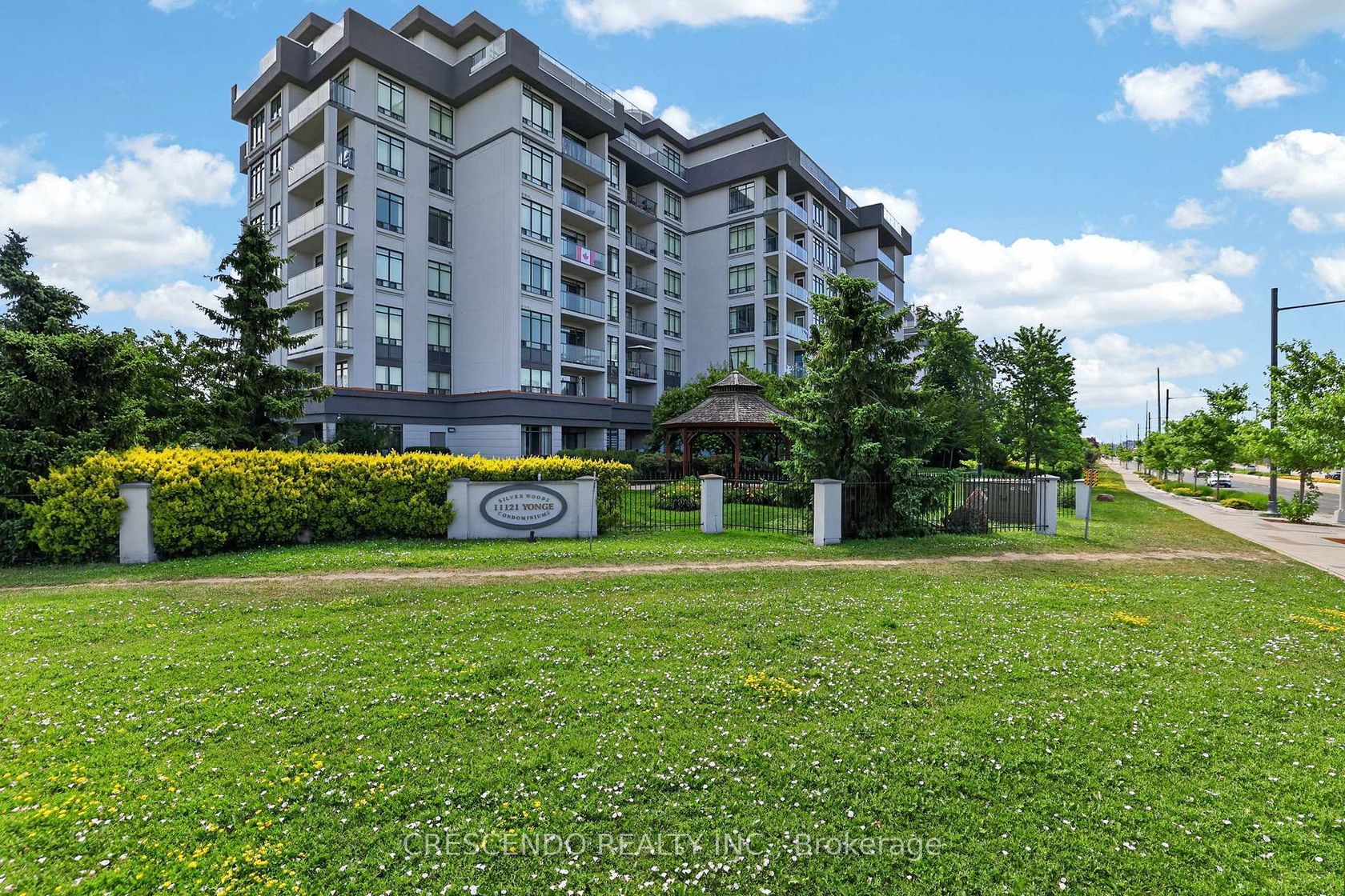 306 - 11121 Yonge Street, Devonsleigh, Richmond Hill photo number 2