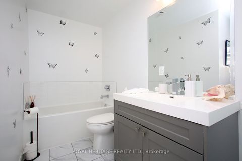 Photo 17 at TPH08 - 621 Sheppard Avenue E, Bayview Village, Toronto