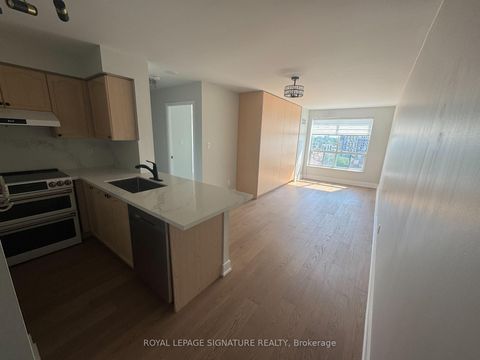 Photo 2 at 815 - 51 Baffin Court, Langstaff, Richmond Hill