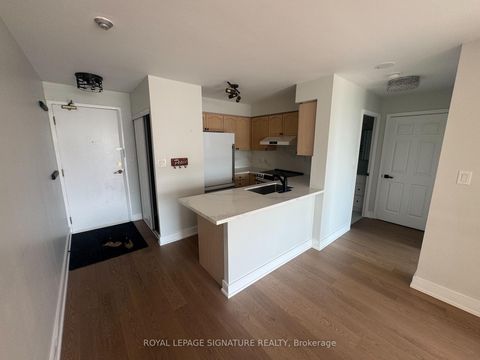 Photo 3 at 815 - 51 Baffin Court, Langstaff, Richmond Hill
