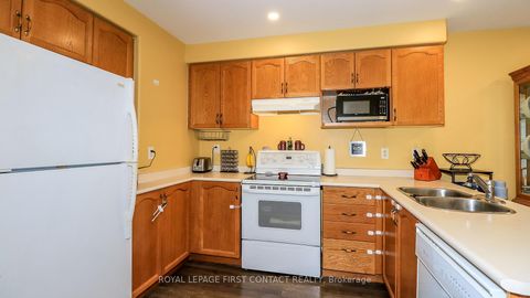 Photo 10 at 79 White Elm Road, Holly, Barrie
