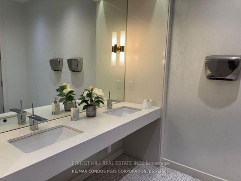 Photo 23 at 306 - 32 Davenport Road, Annex, Toronto