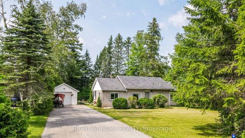 Photo 1 at 774 James Street, Alcona, Innisfil