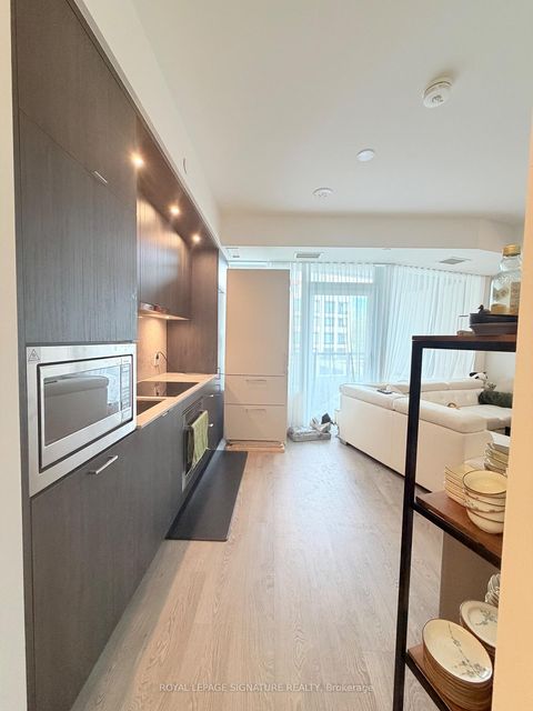 Photo 5 at 301 - 259 The Kingsway, Humber Valley, Toronto