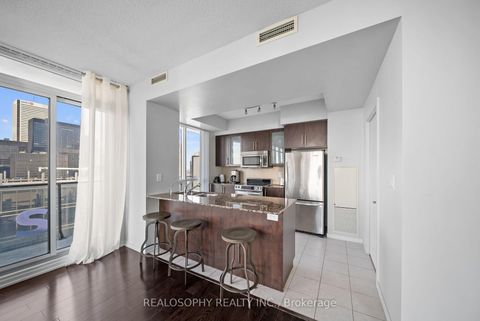 Photo 11 at 4305 - 65 Bremner Boulevard, Waterfront Communities C1, Toronto