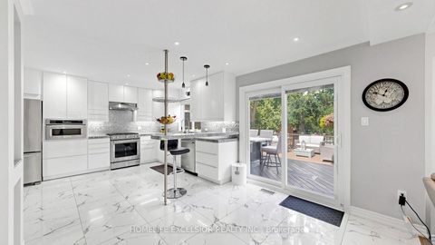 Photo 13 at 88 Kemano Road, Aurora Heights, Aurora