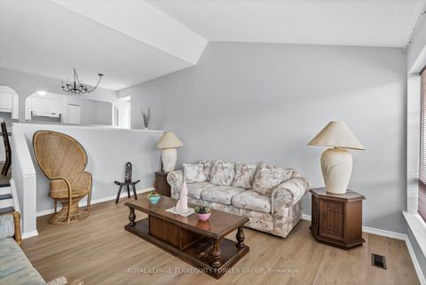 Photo 10 at 224 - 260 John Garland Boulevard, Clairville, Toronto