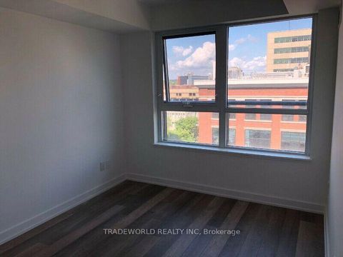 Photo 5 at 707 - 181 Huron Street, Chinatown, Toronto