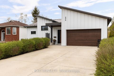 Photo 0 at 236 Cox Mill Road, Painswick North, Barrie