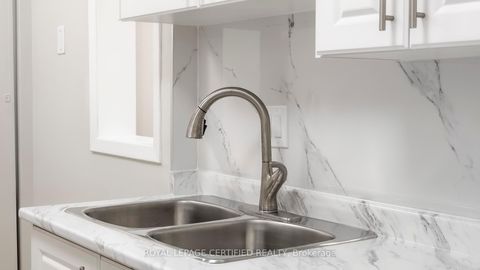 Photo 11 at 304 - 320 Dixon Road, The Westway, Toronto