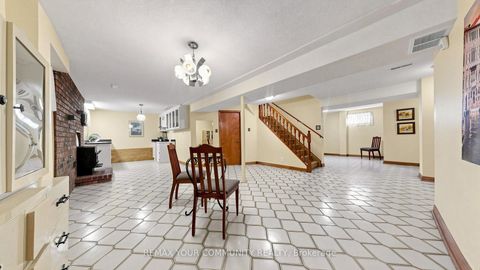 Photo 29 at 2 Janus Place, West Woodbridge, Vaughan