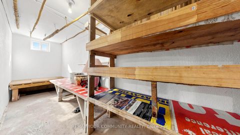Photo 35 at 2 Janus Place, West Woodbridge, Vaughan