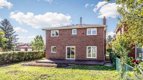 Photo 38 at 2 Janus Place, West Woodbridge, Vaughan