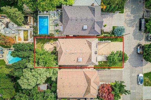 Photo 5 at 500 Deloraine Avenue, Nortown, Toronto