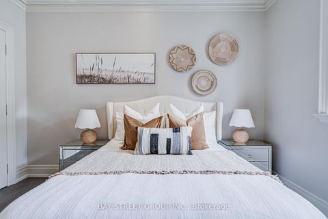 Photo 34 at 500 Deloraine Avenue, Nortown, Toronto