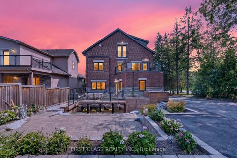Photo 4 at 302 Brookside Road, Westbrook, Richmond Hill